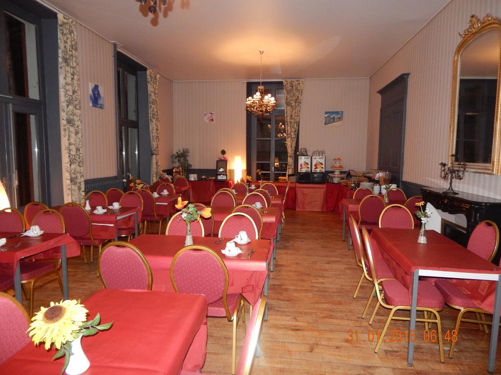 Homtel Le Parc Hotel Allevard Exterior photo