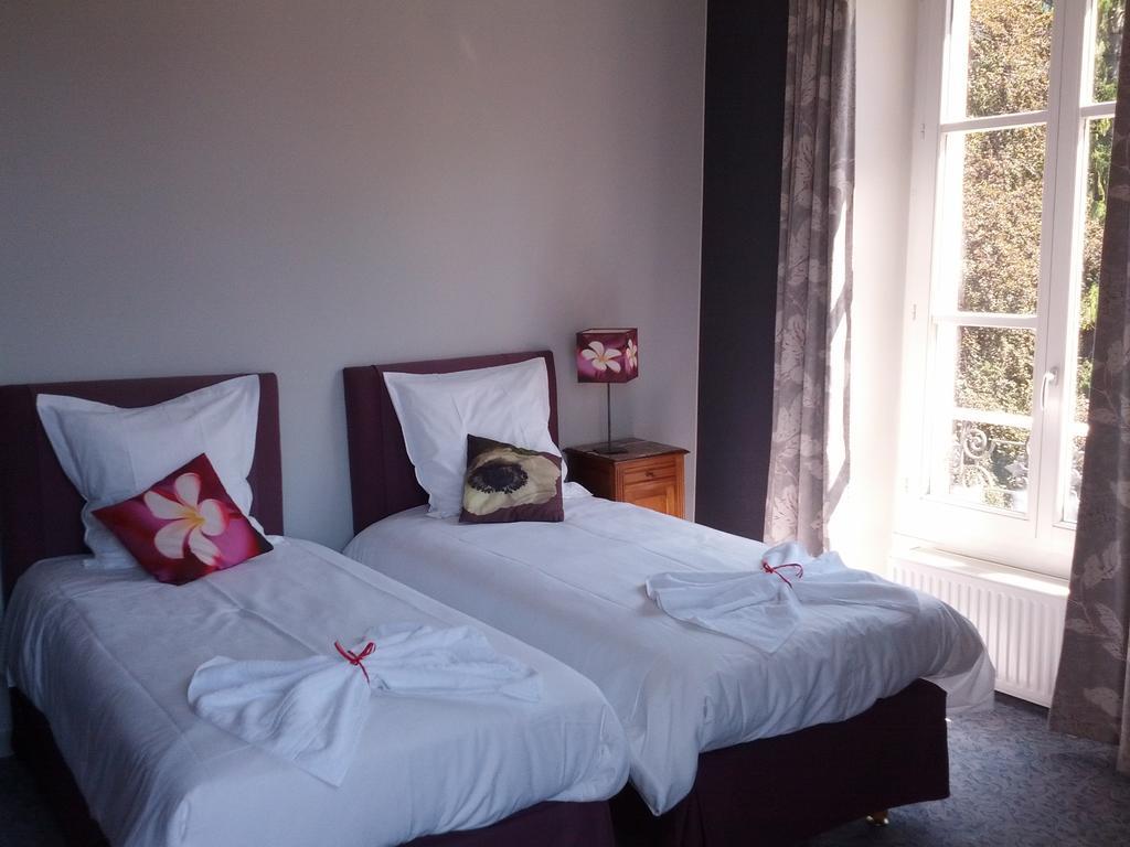 Homtel Le Parc Hotel Allevard Room photo