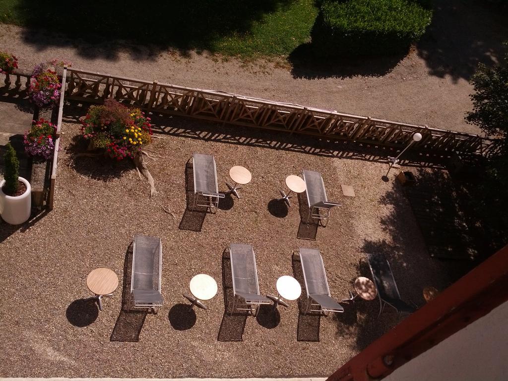 Homtel Le Parc Hotel Allevard Room photo